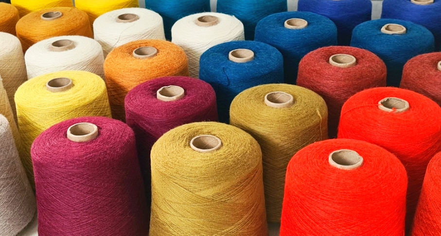 Koon 100% Baby Alpaca garen met aanduiding van het garennummer
